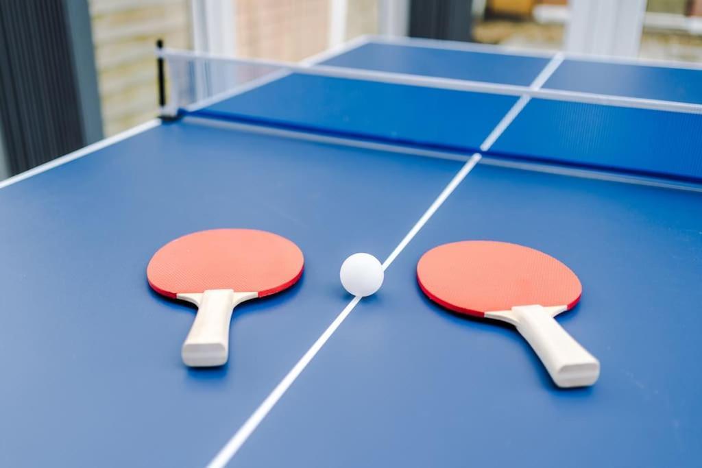 Apartamento Stylish Home, Games Room, Sleeps 6, Large Driveway, Perfect For Groups Manchester